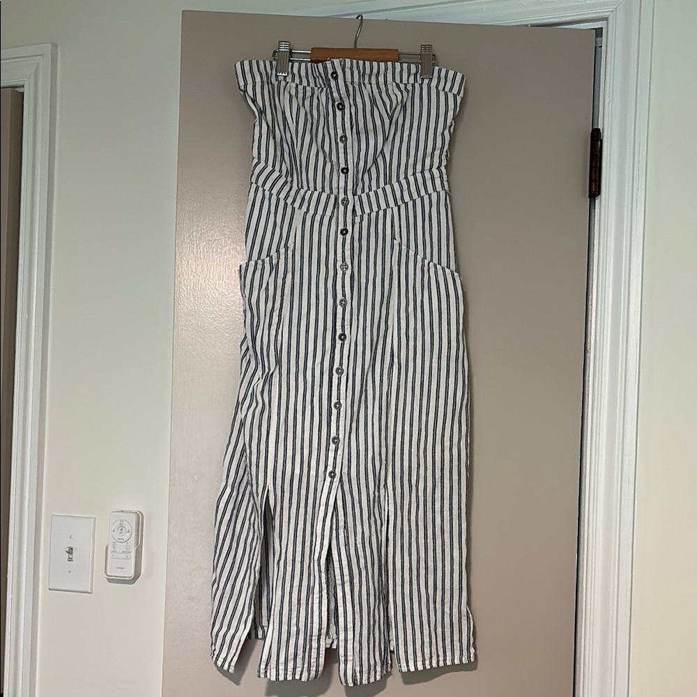 BDG Strapless Linen Dress